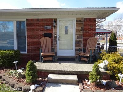 15412 Cynthia Street, Home with 3 bedrooms, 2 bathrooms and null parking in Southgate MI | Image 2