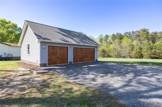 3 Car Detached Garage | Image 4