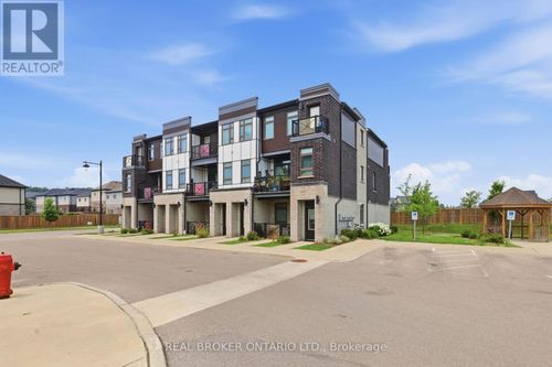 1-g-155 Se Thomas Slee Drive S, Kitchener, ON, N2P2X5 | Card Image