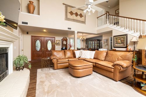 201 Hastings Dr, Runaway Bay, TX, 76426-9794 | Card Image