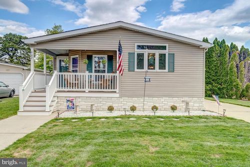 902 Oak Ridge Ter, Whiting, NJ, 08759-3515 | Card Image