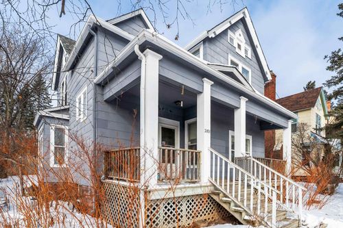 2101 E 1st St, Duluth, MN, 55812-1804 | Card Image