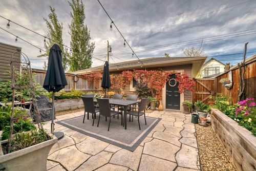 4623 81 St Nw, Calgary, AB, T3B2P5 | Card Image