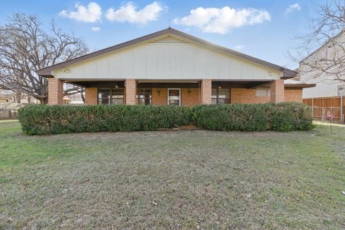 215 County Road 564, Eastland, TX, 76448-6710 | Card Image