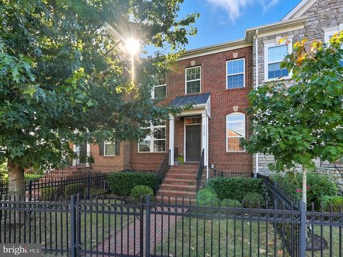 4316 Chain Bridge Rd, FAIRFAX, VA, 22030-4205 | Card Image