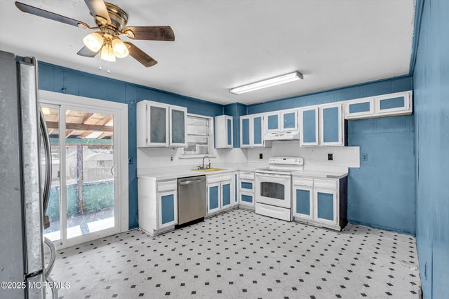 808 Laurel St, House other with 3 bedrooms, 2 bathrooms and null parking in Lakehurst NJ | Image 6