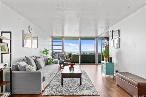 apt-802-1015 Ala Napunani St, Honolulu, HI, 96818-1750 | Card Image