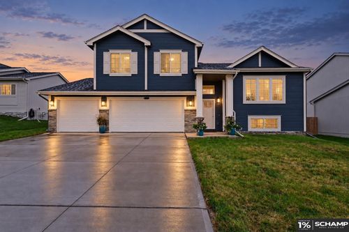 8101 S 199th St, Gretna, NE, 68028-5061 | Card Image