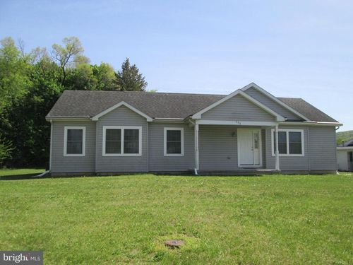 228 Mill St, MOUNT HOLLY SPRINGS, PA, 17065-1717 | Card Image