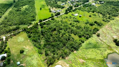 4 Sunset Trl, Luling, TX, 78648-4517 | Card Image