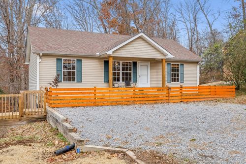 162 N Poole St, Ashland City, TN, 37015-1916 | Card Image