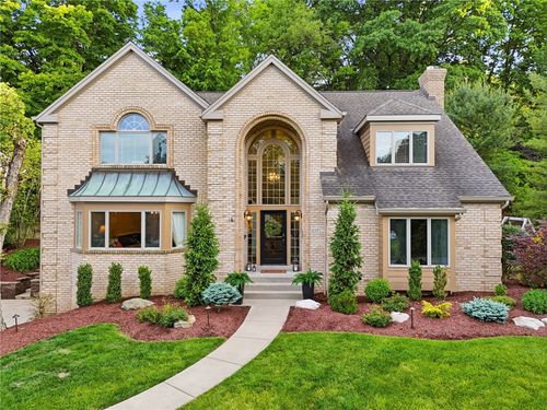 107 Shag Bark Ln, Venetia, PA, 15367-1157 | Card Image