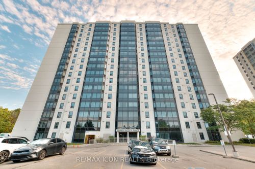 103-35 Green Valley Dr, Kitchener, ON, N2P2A5 | Card Image