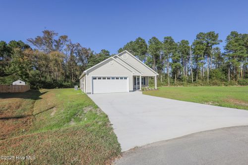 130 Buckskin Dr, Pollocksville, NC, 28573-1100 | Card Image