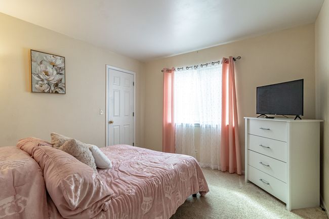 2418 Phillip Dr, House other with 5 bedrooms, 4 bathrooms and 2 parking in Zion IL | Image 22