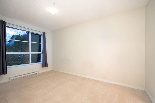 102 - 1152 Windsor Mews, Condo with 3 bedrooms, 2 bathrooms and 2 parking in Coquitlam BC | Image 23
