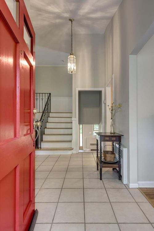 30 Greenhill Ln, Huntington, NY, 11743-5819 | Card Image