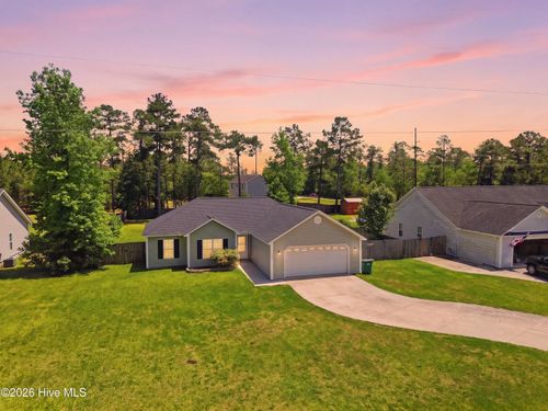 104 Van Riggs Rd, Hubert, NC, 28539-3846 | Card Image