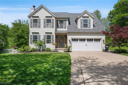 1029 Wood Park Ln, Brunswick, OH, 44212-3195 | Card Image