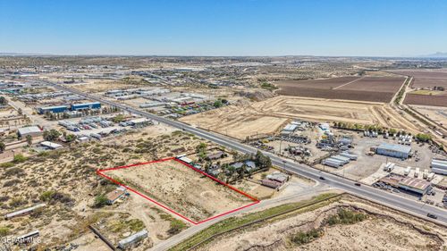 10883 Thunder Rd, El Paso, TX, 79927-4836 | Card Image
