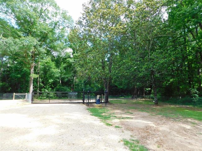 1305 Boyd Rd, Home with 3 bedrooms, 2 bathrooms and 2 parking in Bronson TX | Image 10