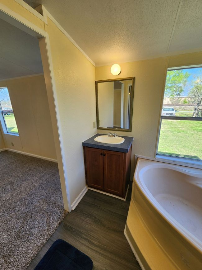745 N Commerce, House other with 3 bedrooms, 2 bathrooms and null parking in Marquez TX | Image 9