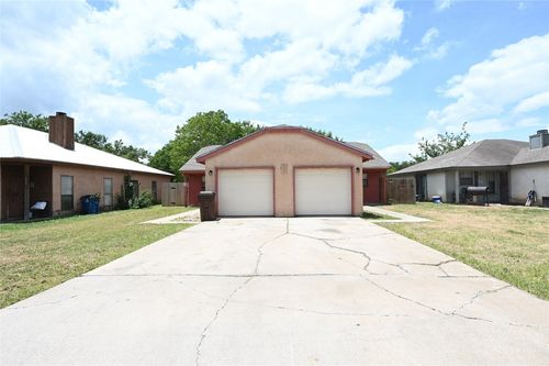 apt-b-1003 Crockett St, Lockhart, TX, 78644-3391 | Card Image