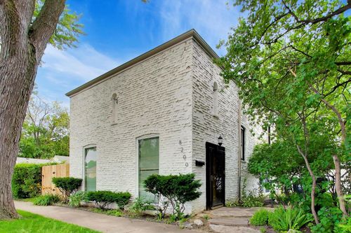 8200 Major Ave, Morton Grove, IL, 60053-3553 | Card Image