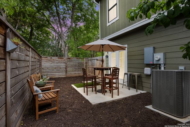 UNIT-401 - 211 Utah St, Townhouse with 2 bedrooms, 3 bathrooms and null parking in San Antonio TX | Image 28