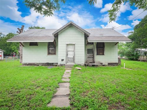 4531 Old Dallas Rd, Elm Mott, TX, 76640-3779 | Card Image