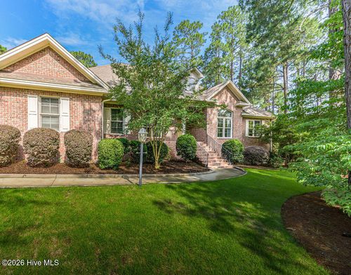 62 Stoneykirk Dr, Pinehurst, NC, 28374-9046 | Card Image