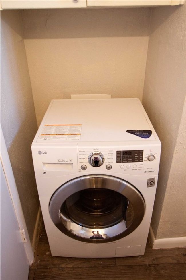 A25 - 2506 Manor Cir, Home with 2 bedrooms, 1 bathrooms and 1 parking in Austin TX | Image 18