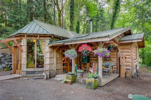 19915 Miller Bay Rd Ne, Poulsbo, WA, 98370-7721 | Card Image