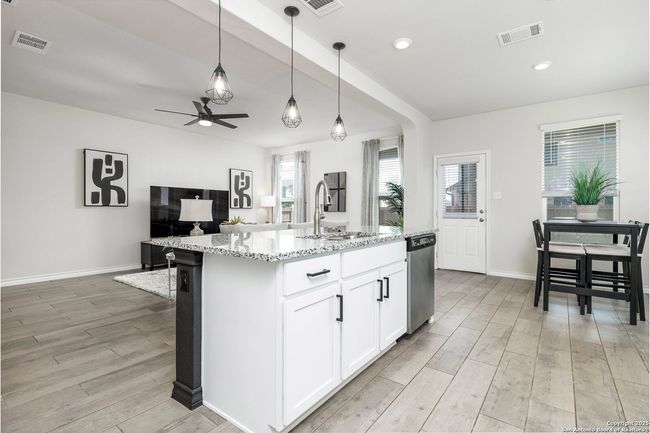 311 Singing Brk, House other with 5 bedrooms, 3 bathrooms and null parking in Cibolo TX | Image 8