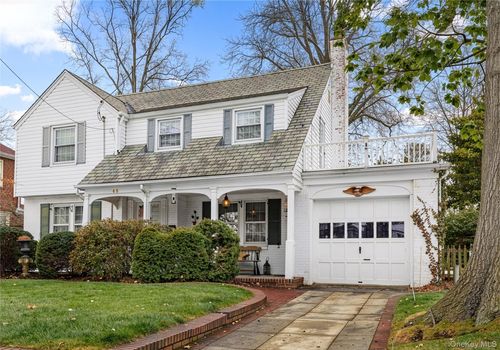 43 Macdonald St, Hempstead, NY, 11550-5105 | Card Image