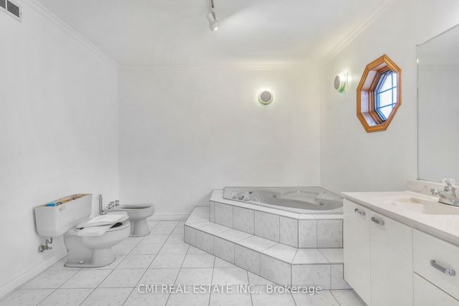 22139 Beauchamps Dr, House other with 6 bedrooms, 3 bathrooms and 10 parking in North Lancaster ON | Image 24