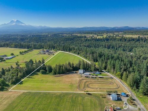 45326 196th Ave Se, Enumclaw, WA, 98022-9516 | Card Image