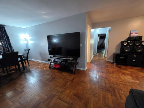 apt-1c-1234 Midland Ave, Yonkers, NY, 10708-6403 | Card Image