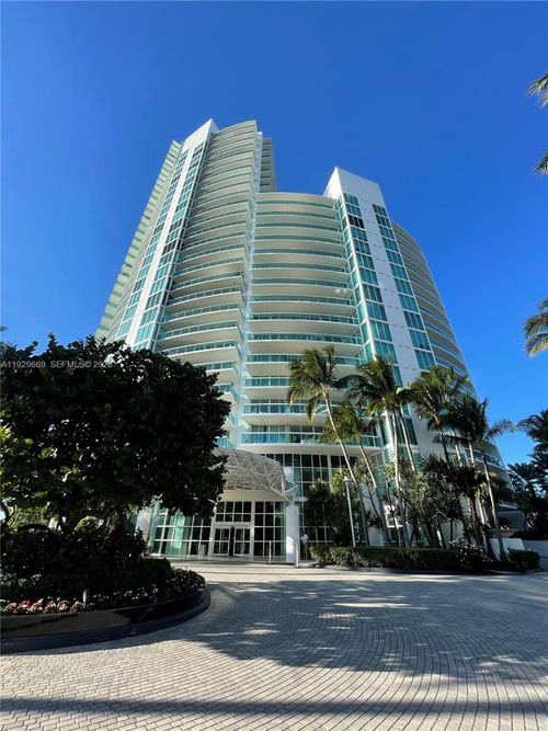 apt-308-1000 S Pointe Dr, Miami Beach, FL, 33139-7320 | Card Image