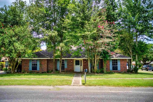 5745 Estelle Dr, Baton Rouge, LA, 70817-2118 | Card Image