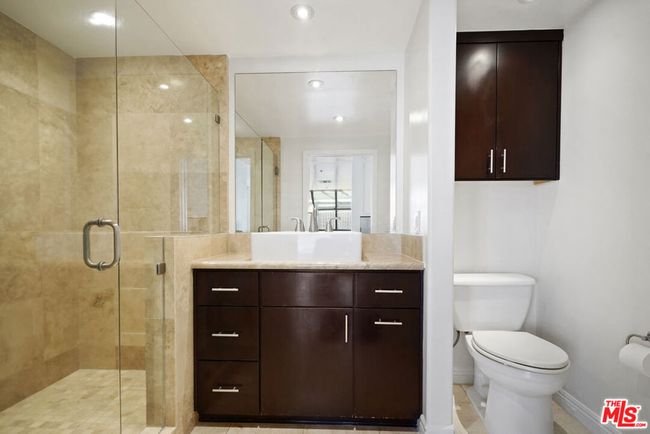 APT-802 - 880 W 1 St St, Condo with 1 bedrooms, 1 bathrooms and 1 parking in Los Angeles CA | Image 19