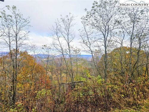 851 E Whenlin Ridge Rd, Lansing, NC, 28643-9371 | Card Image