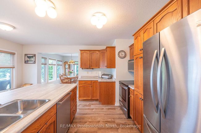 1075 Comak Cres, House other with 4 bedrooms, 4 bathrooms and 6 parking in Algonquin Highlands ON | Image 12