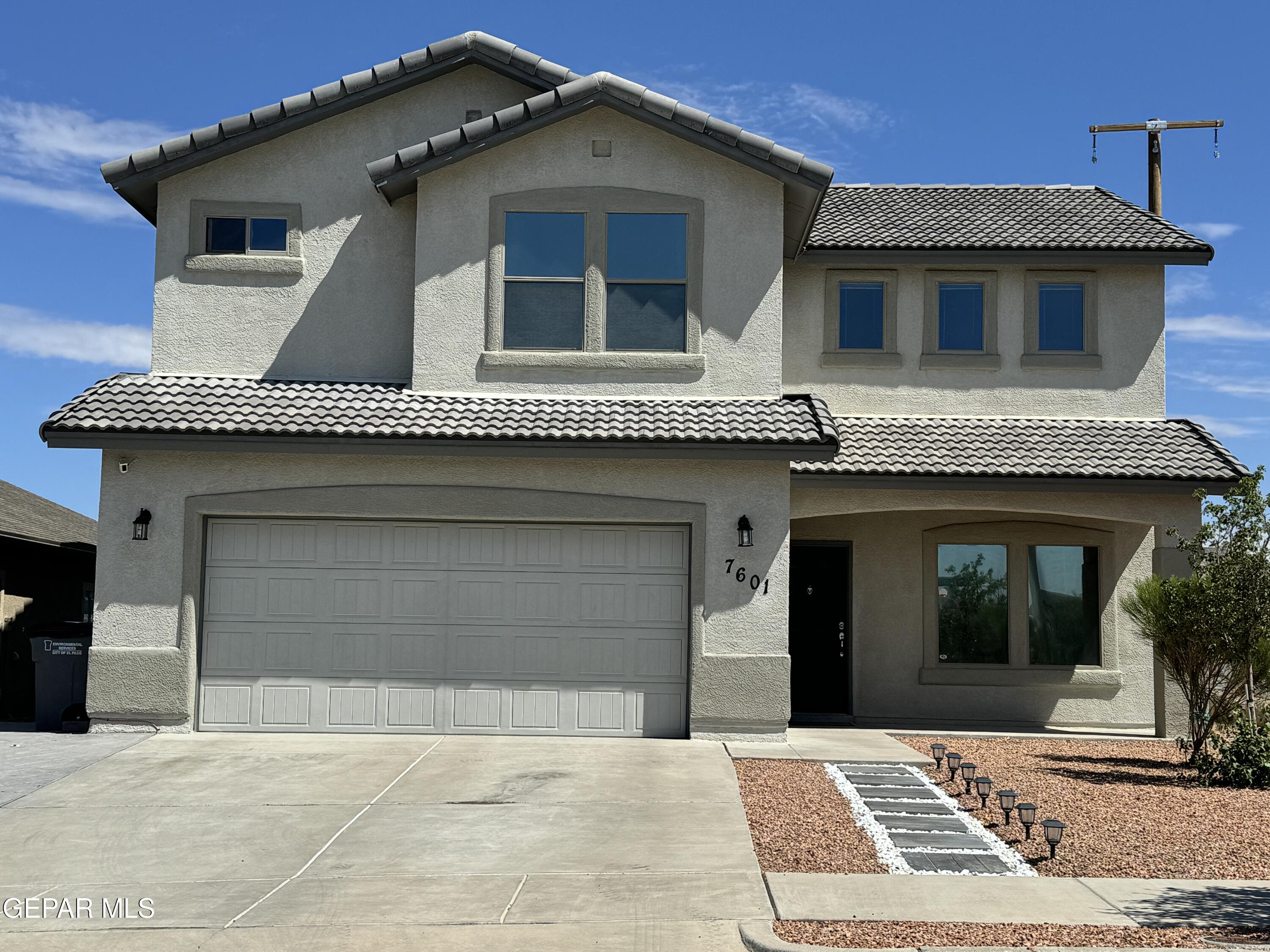 Mammoth Ln, El Paso, TX 79911