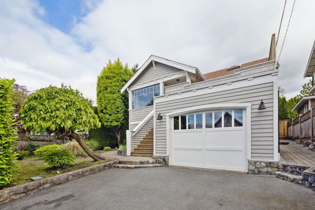 130 E Kings Road, House other with 3 bedrooms, 3 bathrooms and 3 parking in North Vancouver BC | Image 35