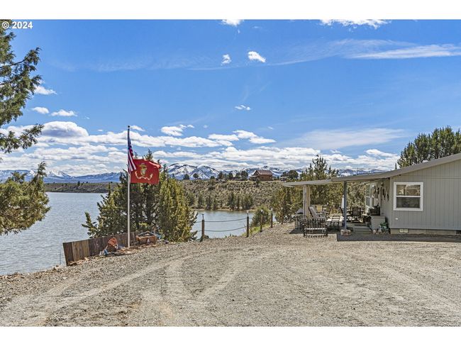 10934 Rattlesnake Ln, House other with 3 bedrooms, 2 bathrooms and 2 parking in Unity OR | Image 10