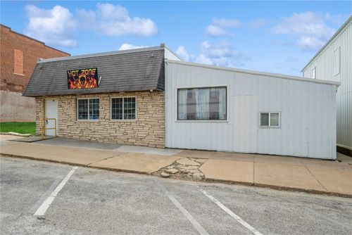 115 Main St, Coggon, IA, 52218 | Card Image