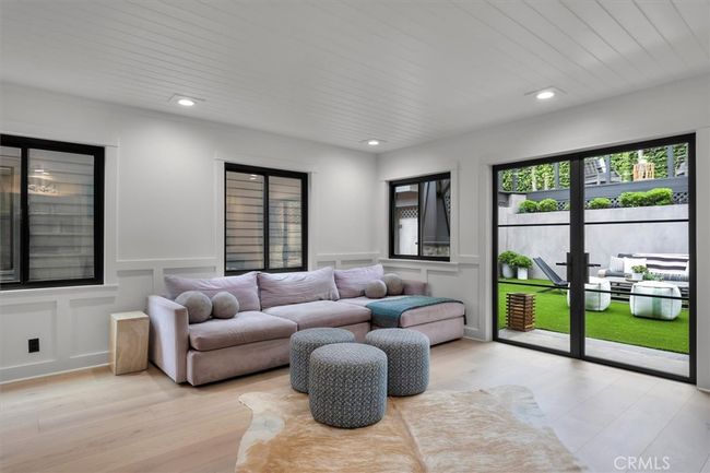 1012 10 Th St, House other with 4 bedrooms, 5 bathrooms and 8 parking in Manhattan Beach CA | Image 52
