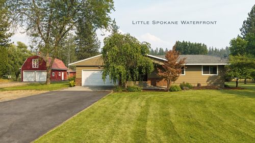 27722 N River Estates Dr, Chattaroy, WA, 99003-8619 | Card Image