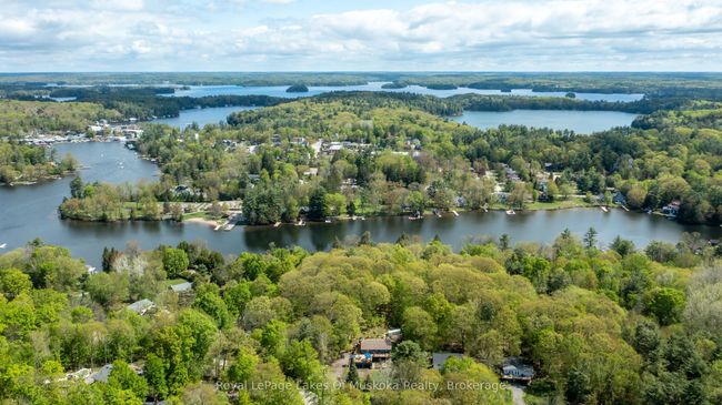 30 Todholm Dr, House other with 4 bedrooms, 3 bathrooms and 10 parking in Port Carling ON | Image 43